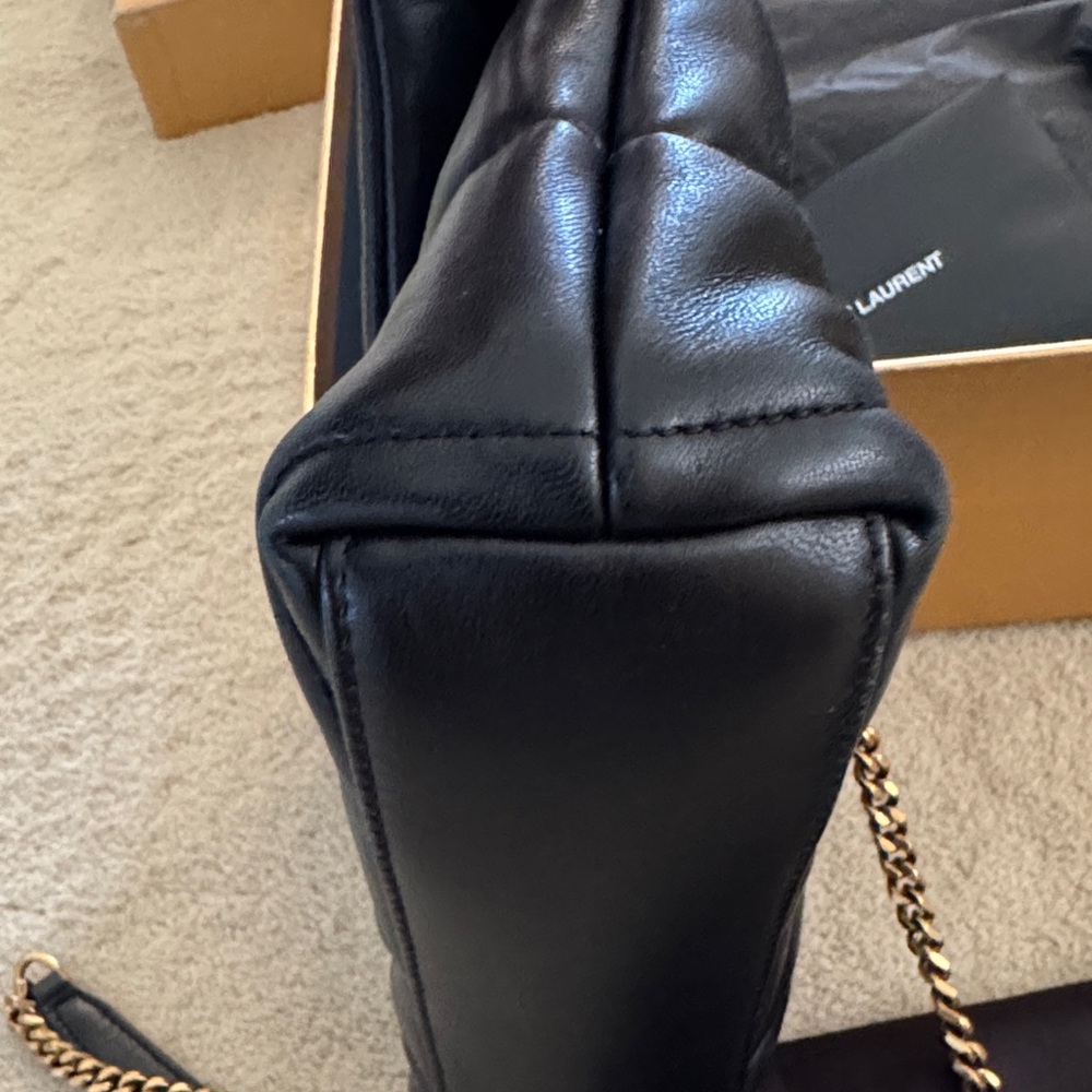 Yves Saint Laurent toy loulou Black puffer Leather Bag with Gold Chain - Picture 4 of 8